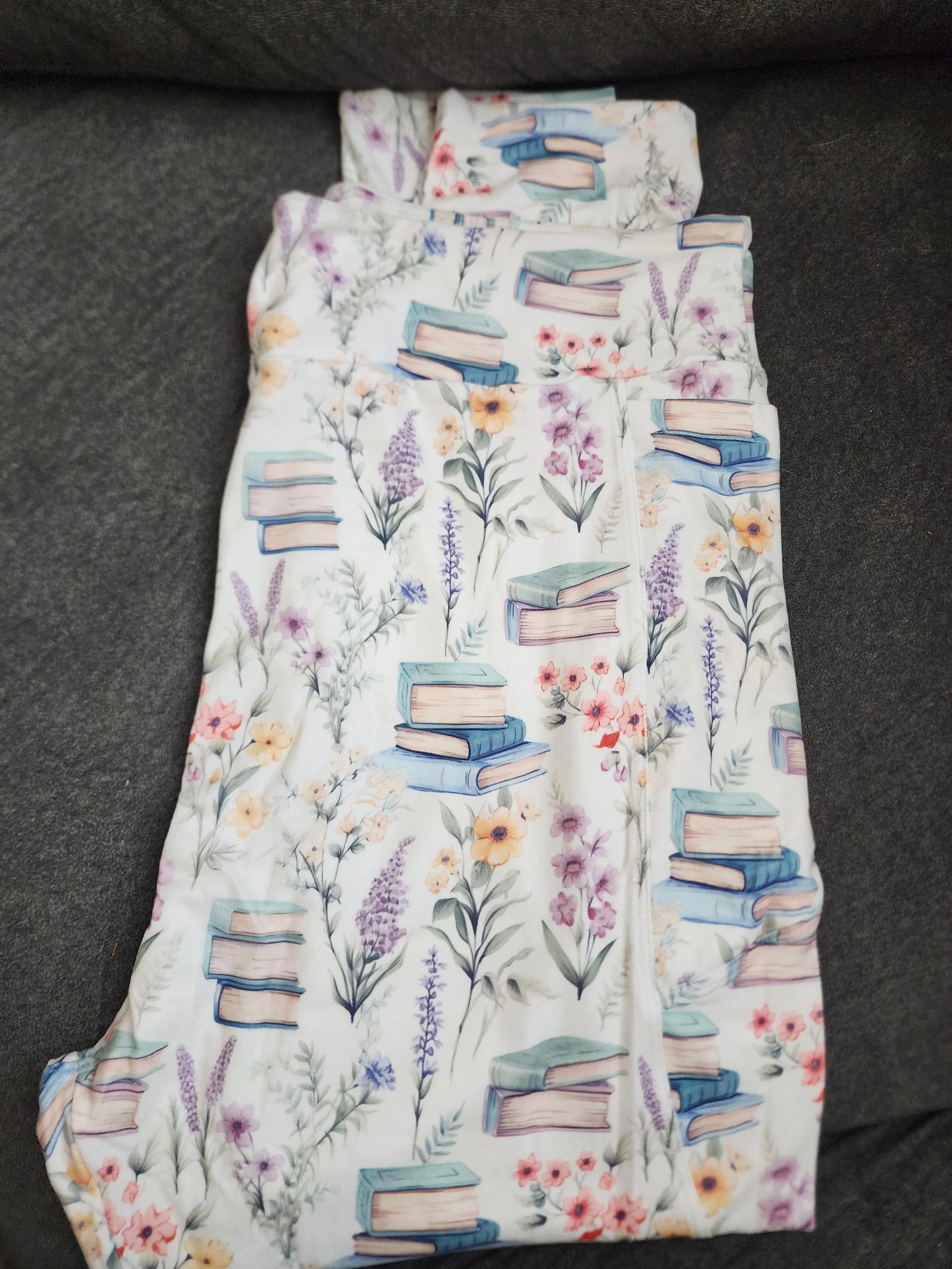 CP Wild Flowers and Books Soft Leggings