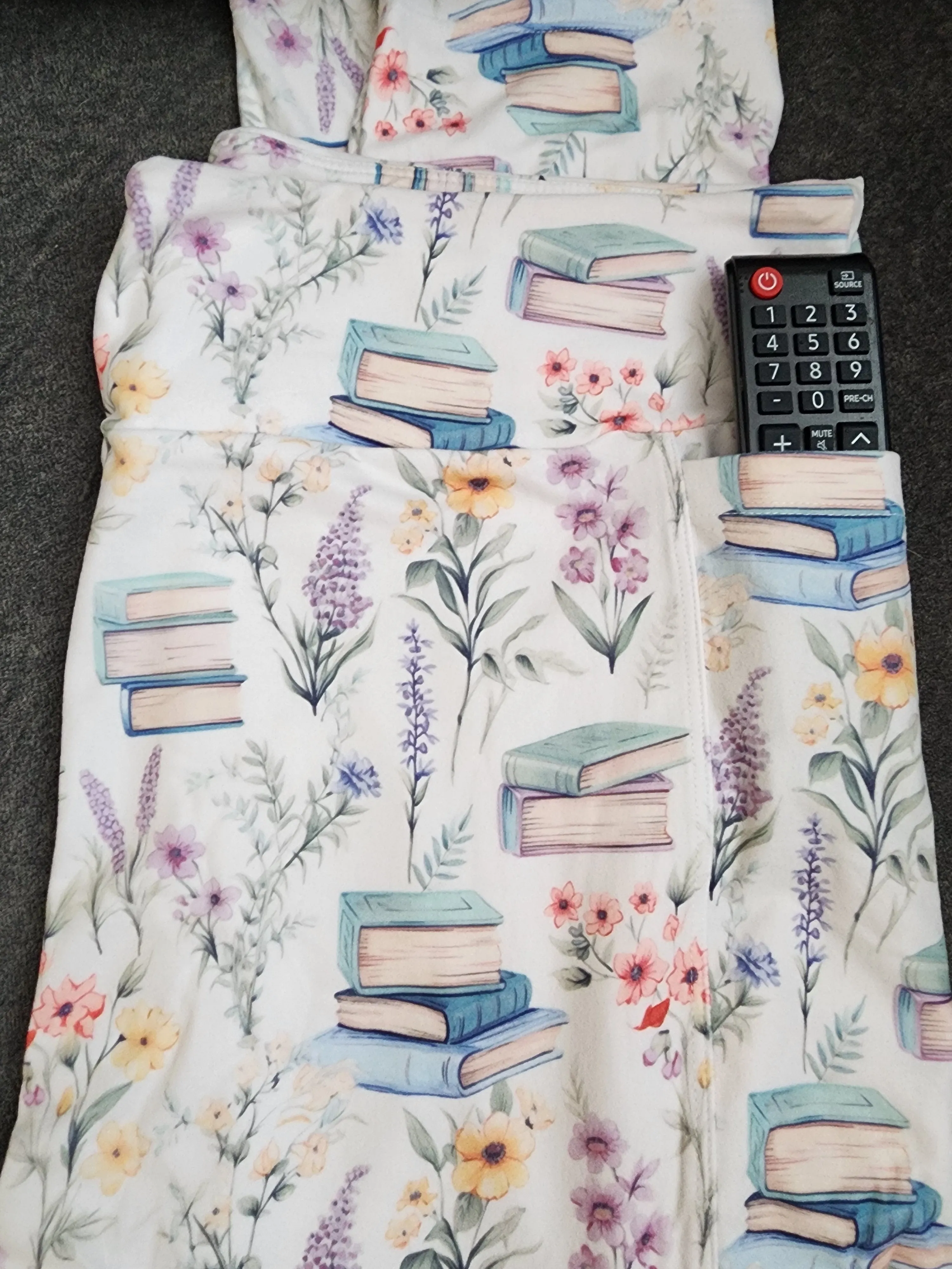 CP Wild Flowers and Books Soft Leggings