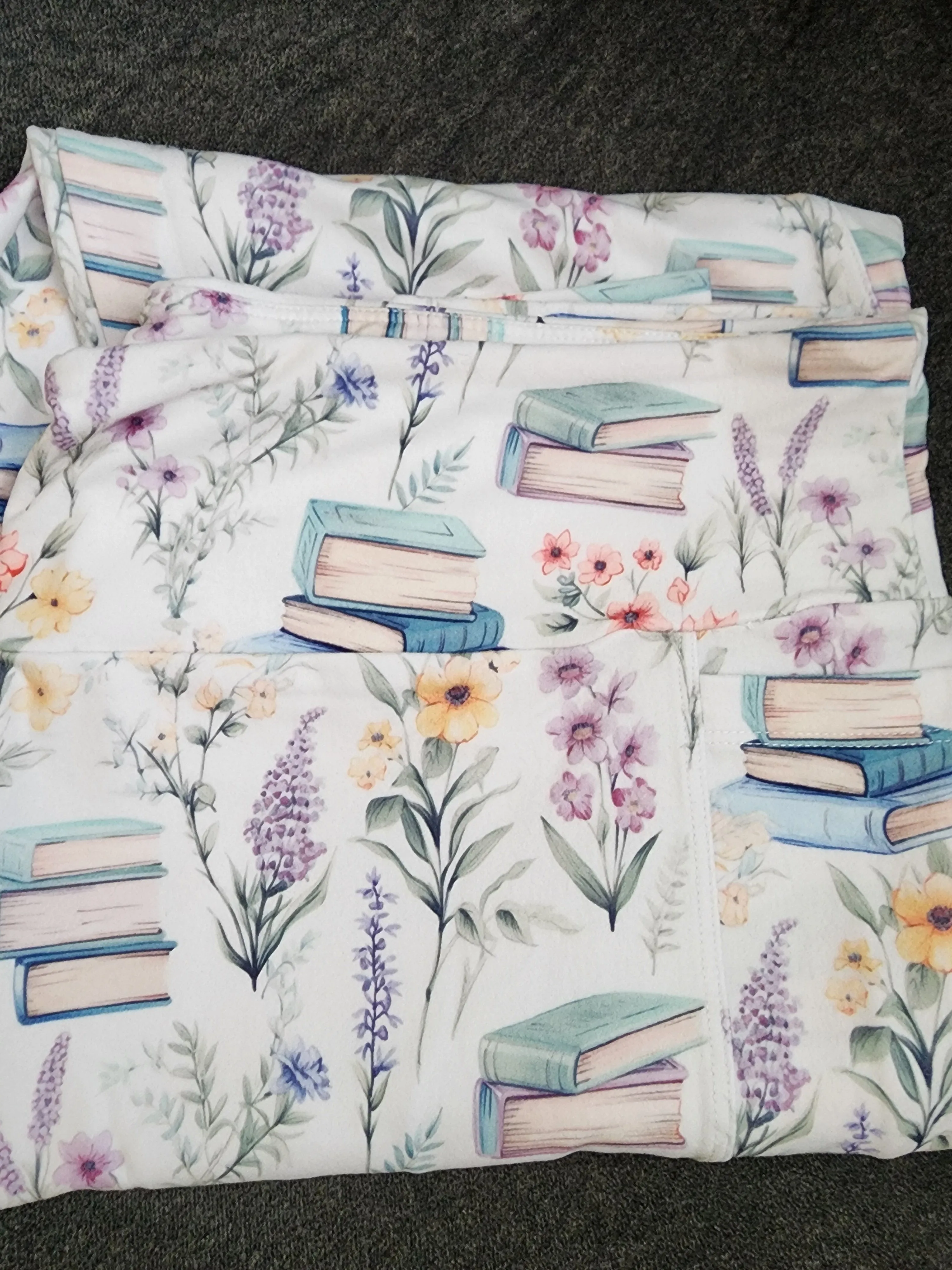 CP Wild Flowers and Books Soft Leggings