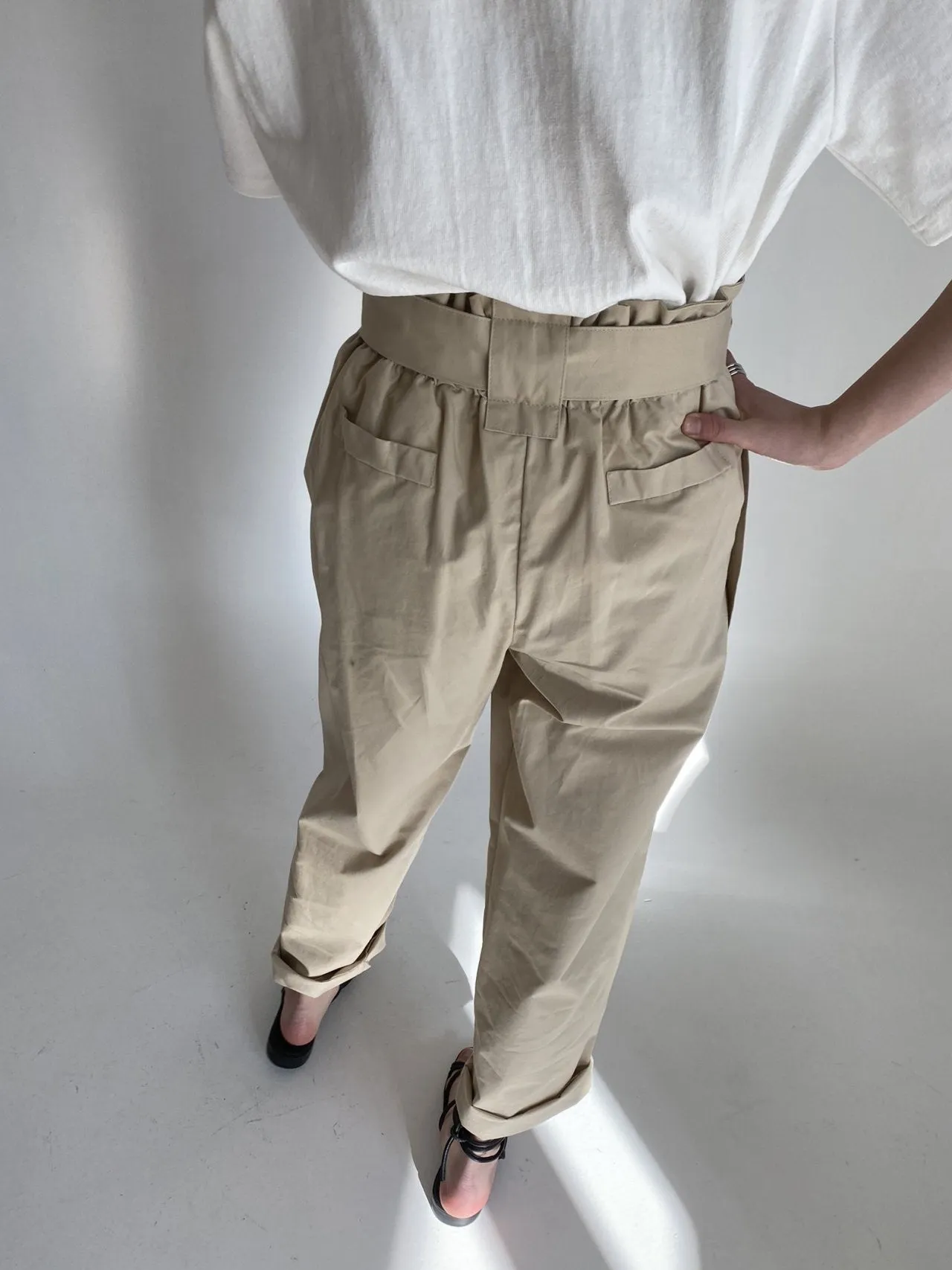 LEVE BELTED TROUSERS