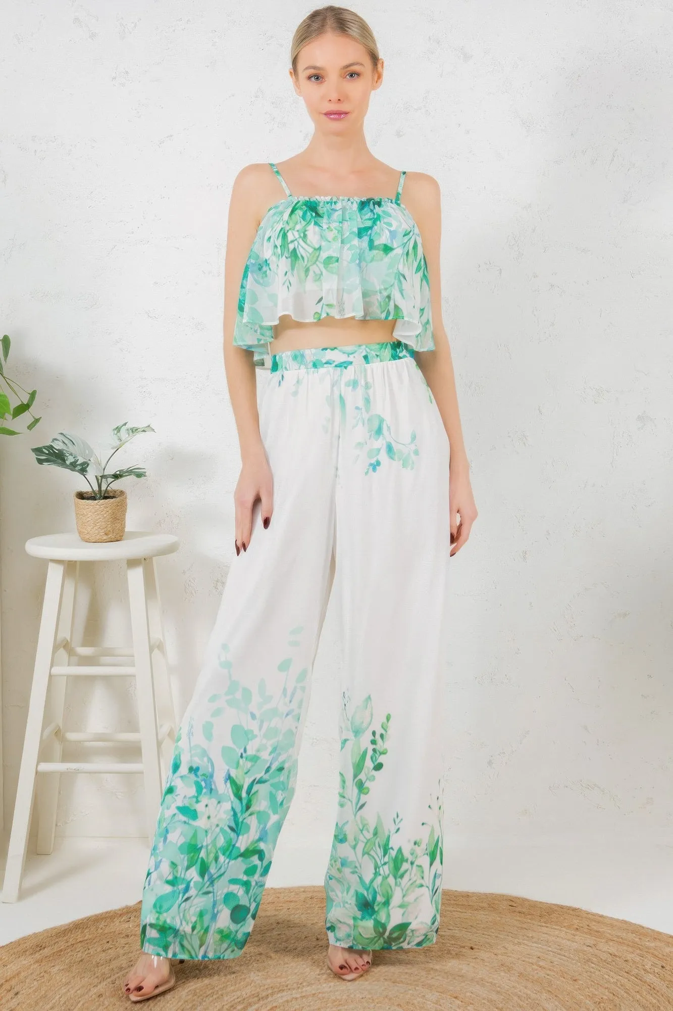 Printed Crop Top & Wide Leg Long Pants Set